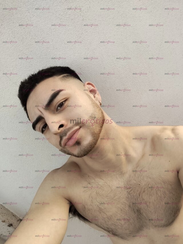 FOTOS DE GIGALO CON PIEL MUY BLANCA . HOMBRE HETEROSEXUAL, SCORT PROFESIONAL PARA DAMAS