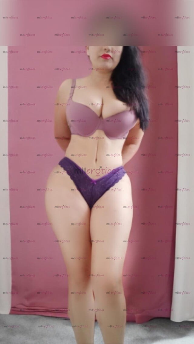 FOTOS DE 43 AÑOS! MAESTRA EN SEXOLOGÍA UNIVERSITARIA....