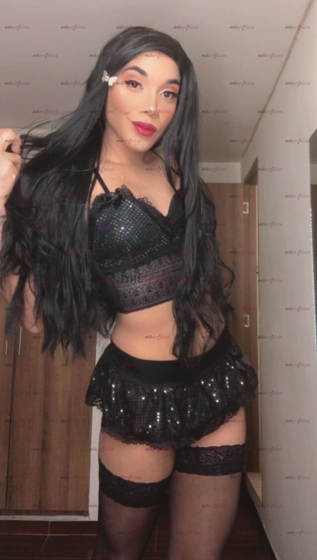 FOTOS DE ARDIENTE HERMOSA MORENA DISPONIBLE PARA HACERTE FELIZ