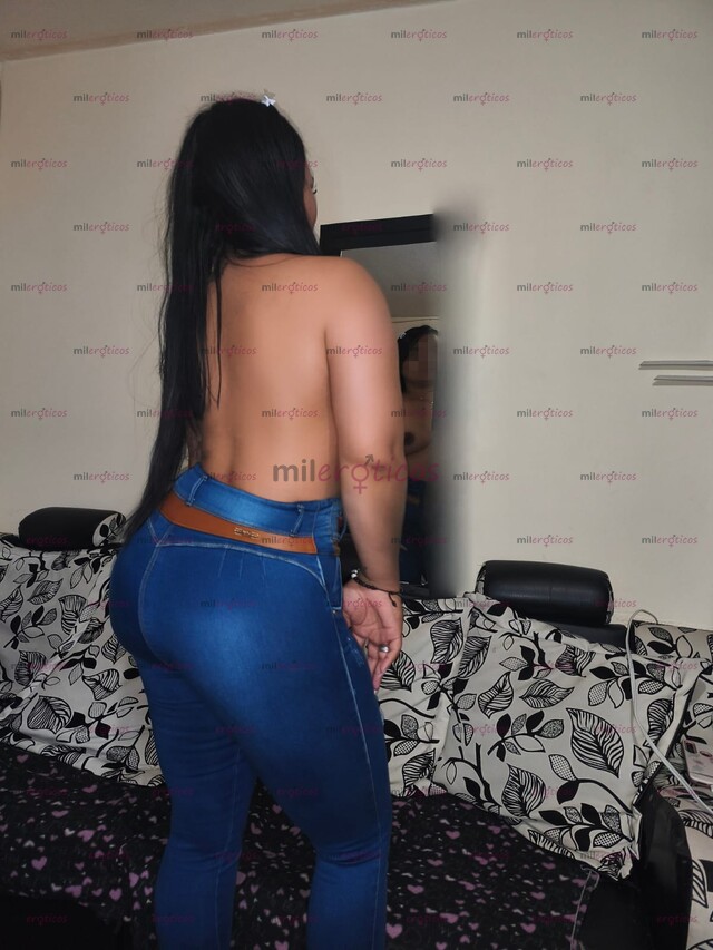 FOTOS DE PELINEGRA CON UN CULO DELICIOSO Y VAGINA APRETADITA