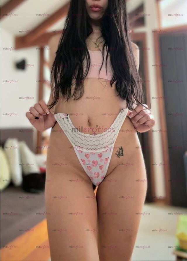 FOTOS DE HOLA SOY TU CHICA BOMBASTIC VEN Y SABOREAME TODA TODA ....