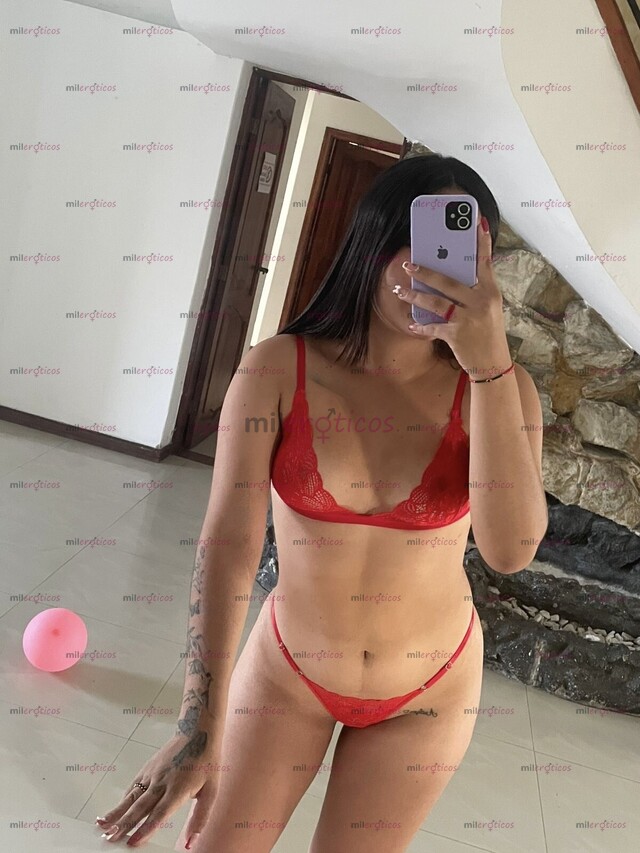 FOTOS DE CAMILA, VEINTEAÑERA COQUETA Y JUGUETONA VIP