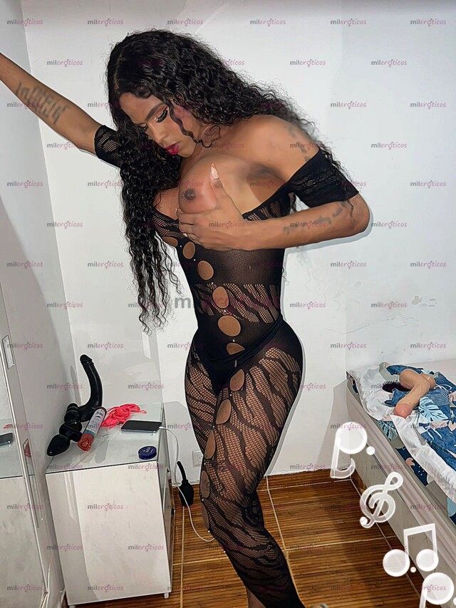 FOTOS DE HERMOSA MORENITA SEXY LECHE COMPLACIENTE Y DOMINANTE