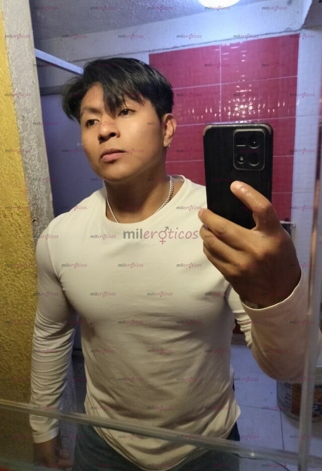 FOTOS DE VANYTAZ A TU SERVICIO SOLO ATIENDO MUJERES SOY MORENO TATUADO DE 170 ALTURA
