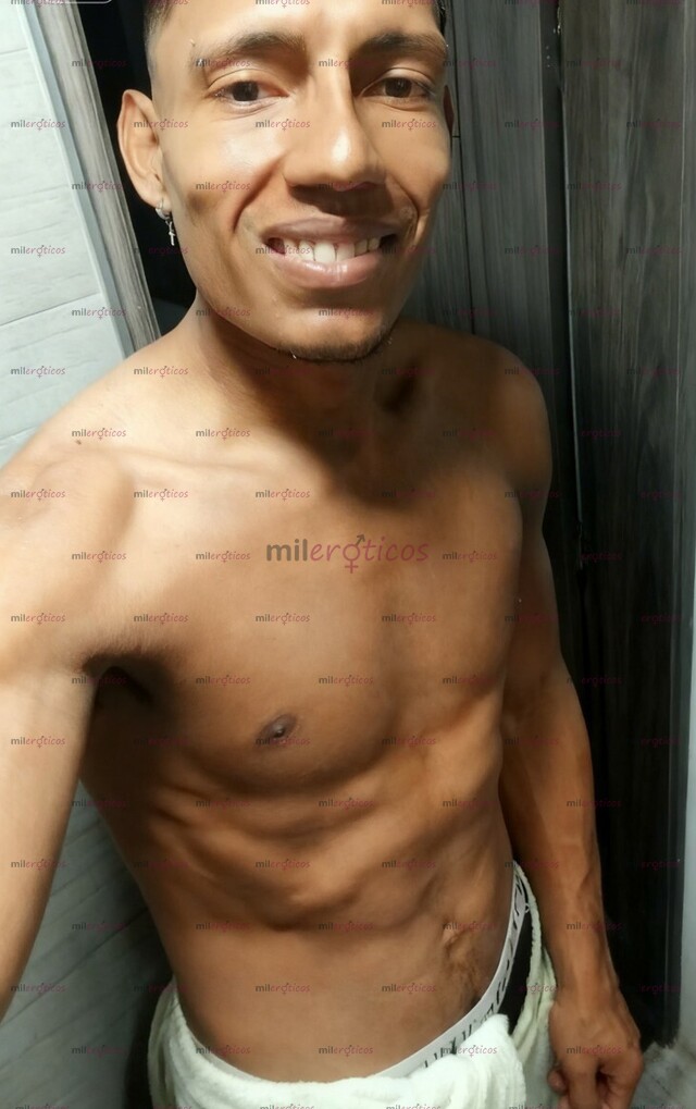 FOTOS DE JOVEN ATENTO Y DISCRETO PARA DAMAS MADURAS QUE BUSCAN COMPAÑÍA ESPECIAL