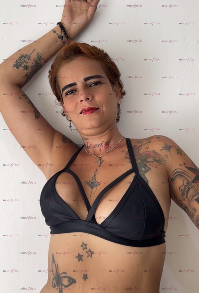 FOTOS DE SEXY CHICA EXTROVERTIDA TATUADA NALGONA Y MUY COMPLACIENTE SOLO DOMICILIO