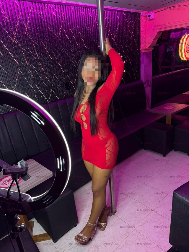 FOTOS DE DULCE ACOMPAÑANTE MORENITA DE 18 AÑOS DISPUESTA A TODO