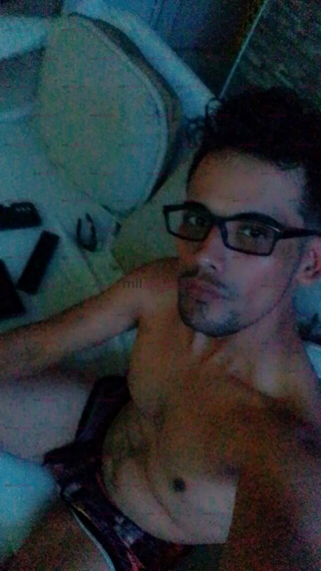 FOTOS DE SAÚL JOVEN LATINO, PLACER SIN PRISAS Y TOTAL DISCRECIÓN