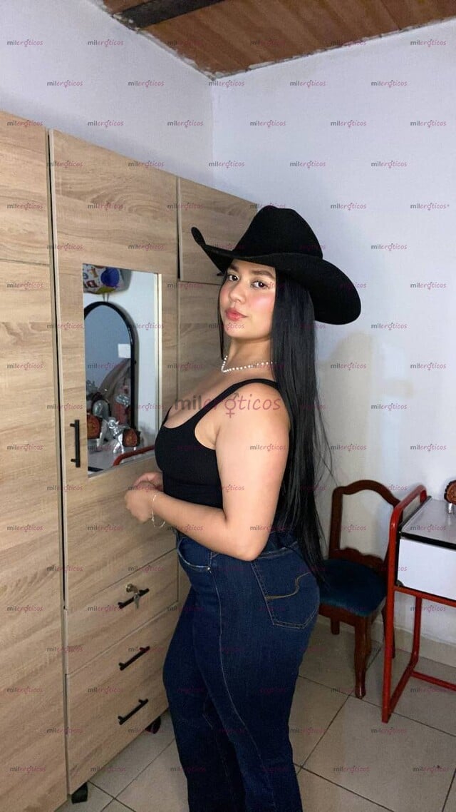 FOTOS DE GORDIBUENA PIERNONA DE 18 AÑOS, DESDE 10.000...