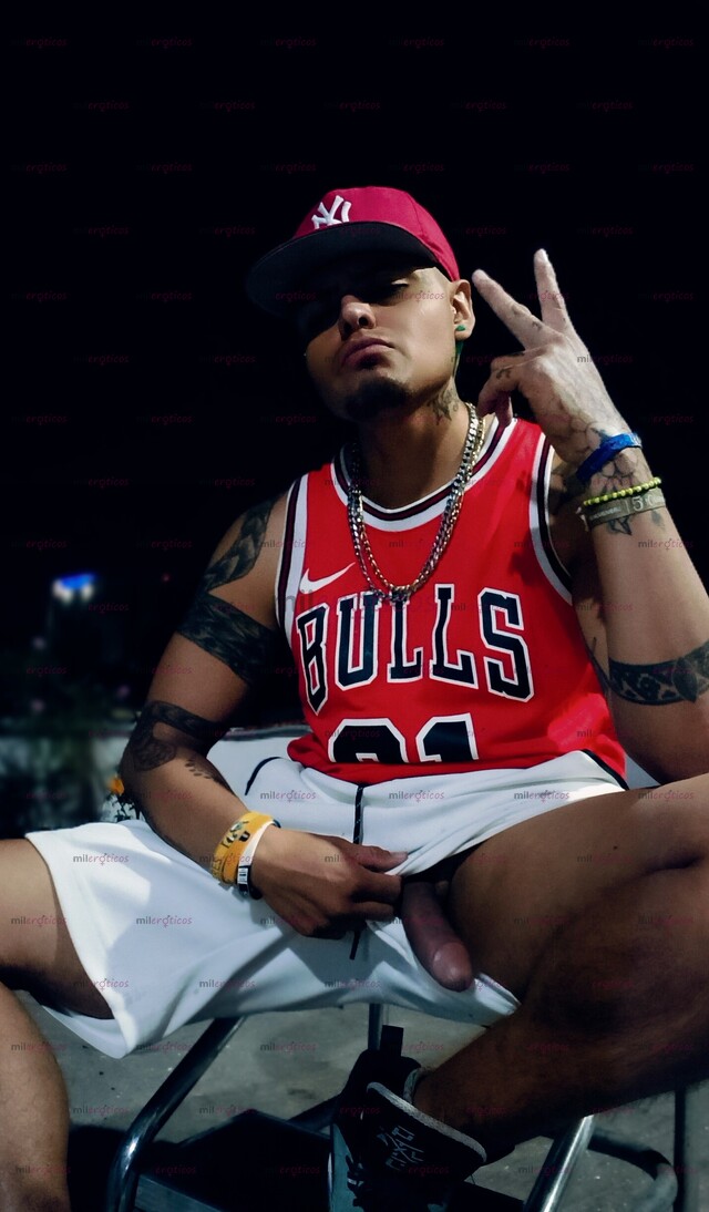FOTOS DE CHACAL CON FINTA DE MALANDRO, TRAIGO EL FIERRO BIEN DURO PA CLAVARTELO