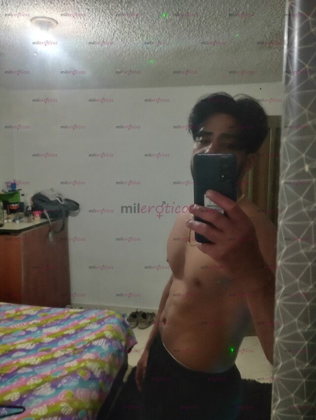 FOTOS DE CHICO MORENO RICO Y MUY SEXY BUEN COLÁGENO SUPER HERMOSOS