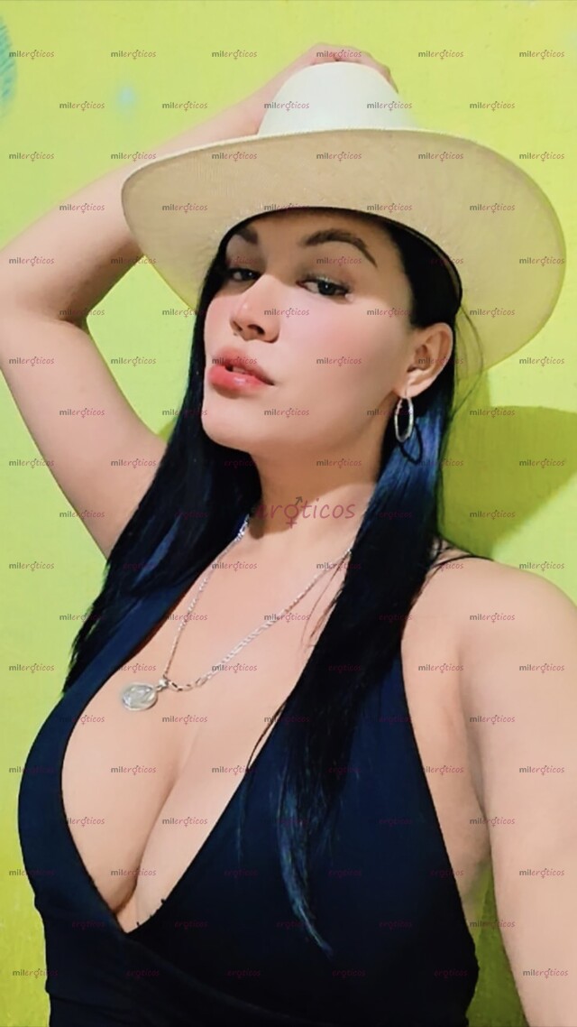 FOTOS DE SOLO PORQUE TÚ LO PEDISTE LLEGO ANAHI NUEVAMENTE