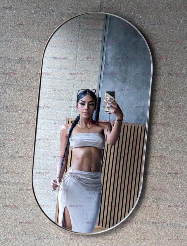 FOTOS DE MODELO SENSUAL Y SEXY PARA MODELARTE LENCERIA MUY SEXY Y CACHONDA