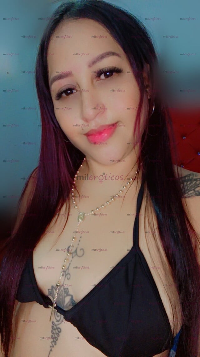 FOTOS DE HERMOSA FLACA AERODINÁMICA DISPUESTA A COMPLACERTE Y PASARLA RICO