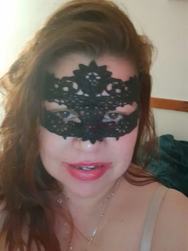 Meu nome e karina sou branquinha seios fartos bumbum grande estou disponivel agora te recebo em ambiente limpo discreto e aconchegante no aguardo te e...