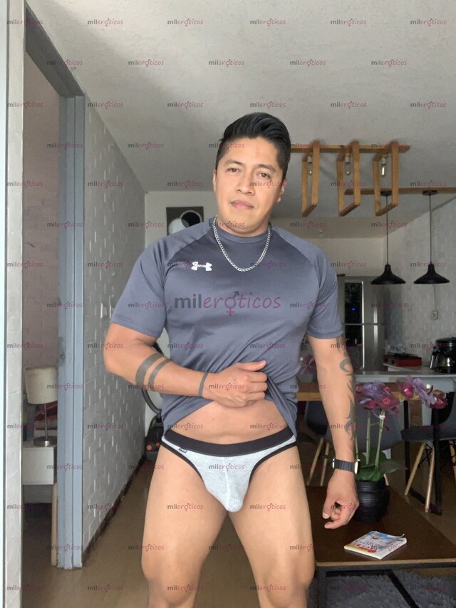 FOTOS DE SINGLE VARONIL AGUANTADOR CON MUCHA LECHE PARA TU ESPOSA