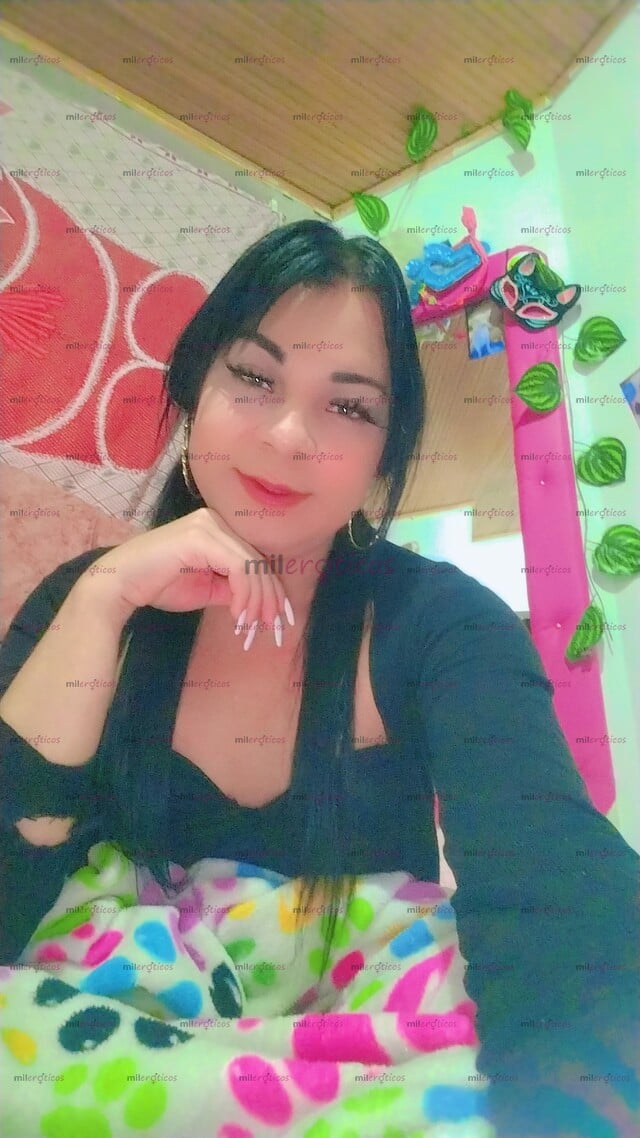 FOTOS DE CATALINA BIEN HORMONIZADA CON UNAS RICAS TETICAS DE NIÑA PARA QUE ME LAS CHUPEN