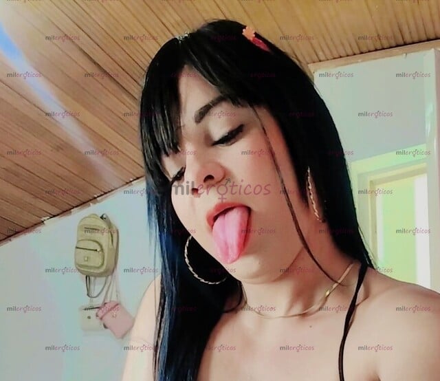 FOTOS DE CATALINA BIEN HORMONIZADA CON UNAS RICAS TETICAS DE NIÑA PARA QUE ME LAS CHUPEN
