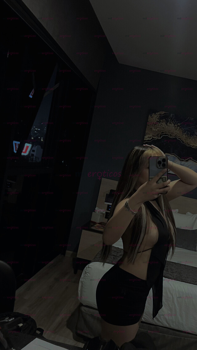 FOTOS DE DESIREÉ BABY CULONSITA NATURAL CON GANAS DE CACHONDEAR RICO