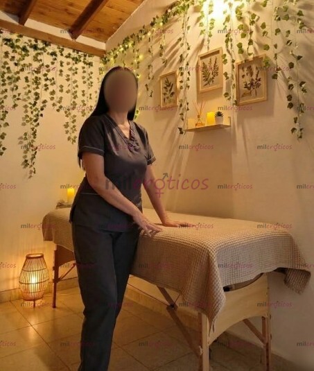 FOTOS DE MASAJE PROFESIONAL Y SENSORAL REFUGIO DONDE TUS DESEOS Y BIENESTAR SE ENCUENTRAN