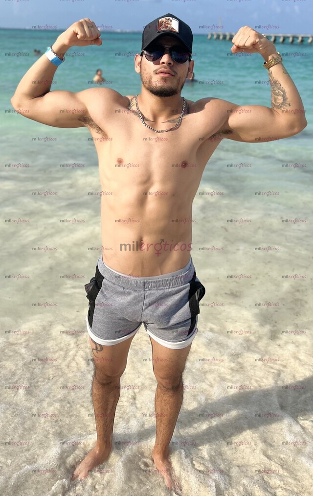 FOTOS DE GIGOLO SINALOENSE, SINGLE DISCRETO Y BIEN DOTADO, MASCULINO TATUADO DELICIOSO