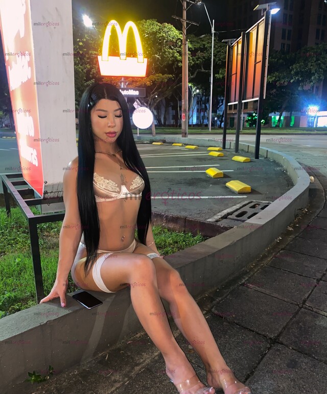 FOTOS DE TRÍO CON MI AMIGA LA TETONA Y CULONA TENEMOS APTO INDEPENDIENTE EN BUEN SITIO