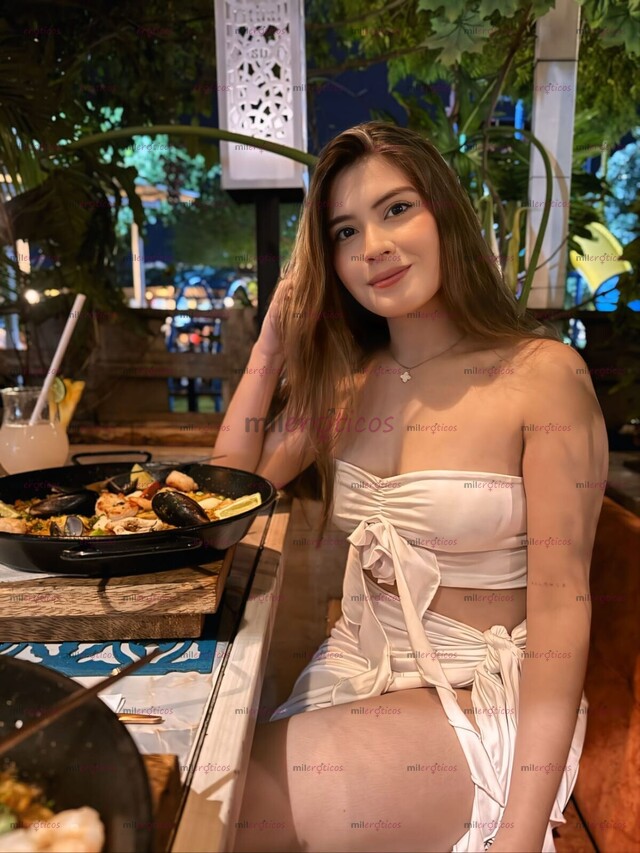 FOTOS DE SARA, LINDA, RUBIA, UNIVERSITARIA DISPUESTA A SER DAMA DE COMPAÑIA