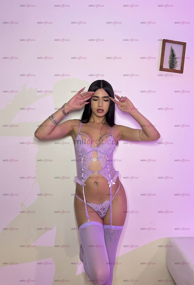FOTOS DE DOTADA Y SÚPER FEMENINA, ¡DISFRUTA YA DE ESTA MUÑECA!