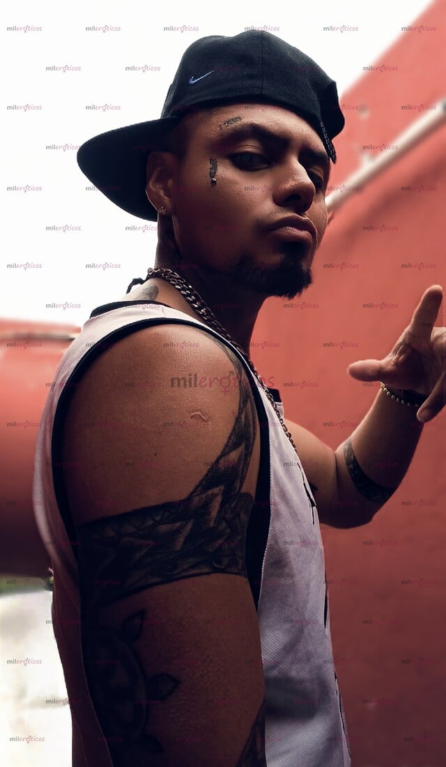 FOTOS DE UN CHACAL ES 100% MACHO MEXICANO DE VERDAD, VIVE LA EXPERIENCIA