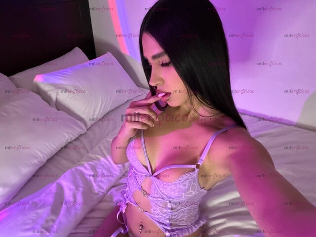 FOTOS DE DOTADA Y SÚPER FEMENINA, ¡DISFRUTA YA DE ESTA MUÑECA!