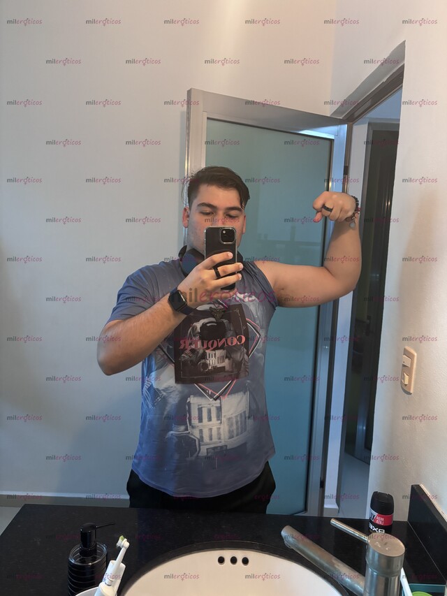 FOTOS DE CABALLERO EDUCADO, ATENTO Y CON EXCELENTE PRESENCIA PARA MOMENTOS INOLVIDABLES