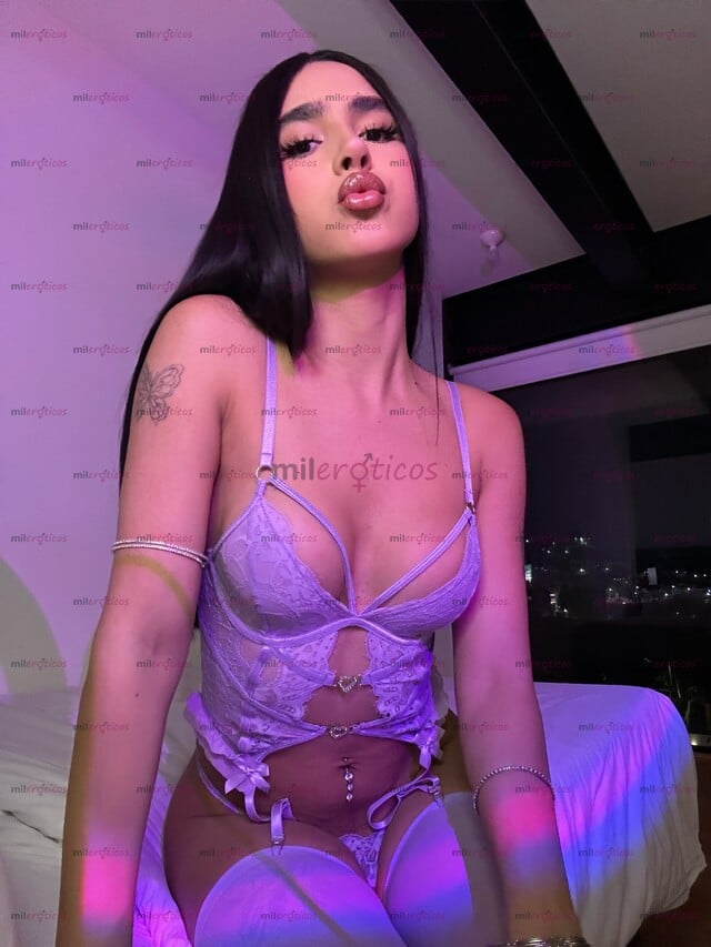 FOTOS DE DOTADA Y SÚPER FEMENINA, ¡DISFRUTA YA DE ESTA MUÑECA!