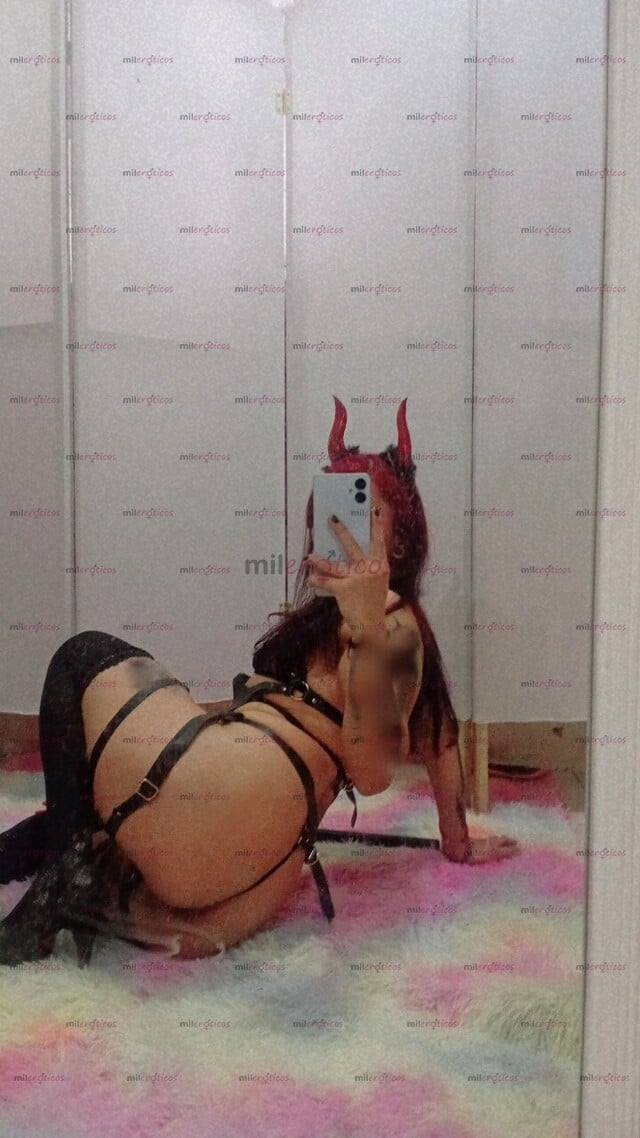 FOTOS DE RENATA TU PUTA DIOSA DE LA LUJURIA LA FLAQUITA MAS RICA QUE TE COMERAS