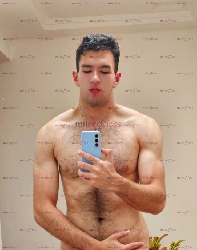FOTOS DE ACTIVO MUY JOVEN Y VARONIL, 1.94CM DE ALTURA!!!