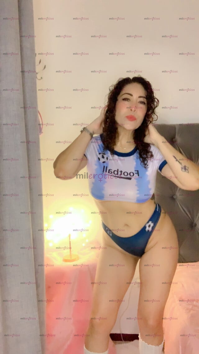 FOTOS DE TU MILF DE PELO CHINO FLAQUITA DELICIOSA ESTRECHITA