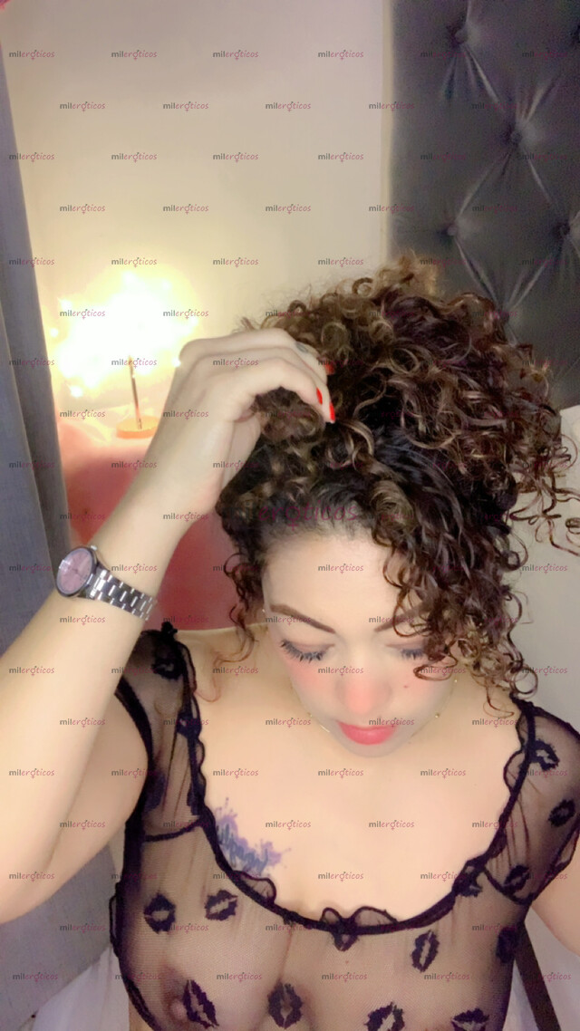 FOTOS DE TU MILF DE PELO CHINO FLAQUITA DELICIOSA ESTRECHITA