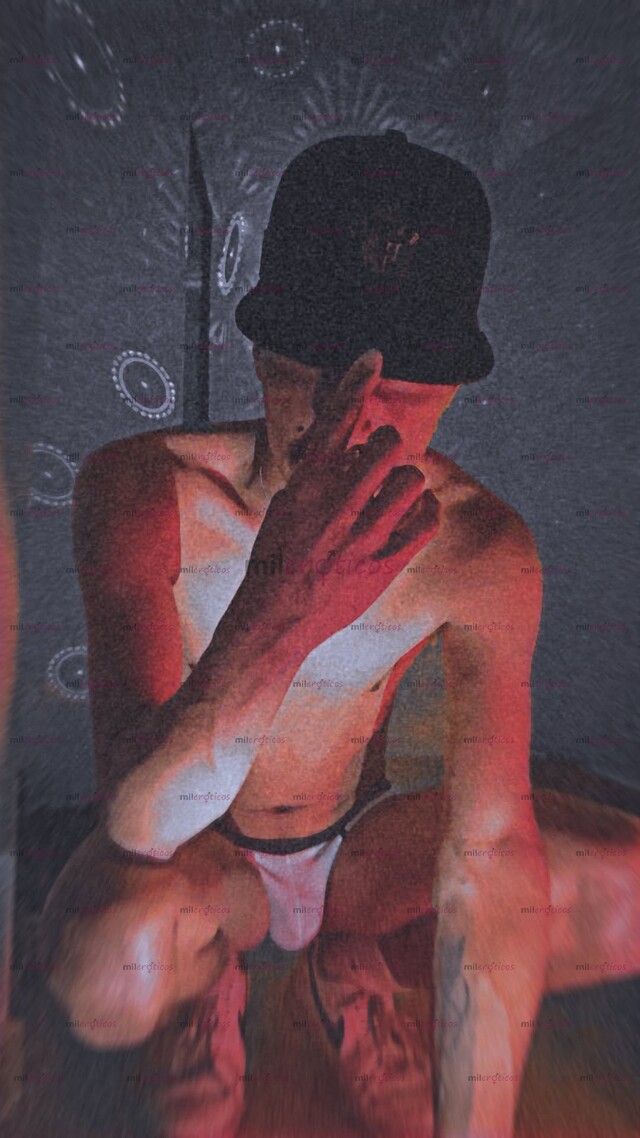 FOTOS DE FLAQUITO MENDEZ 24 AÑOS 21 CM INTERACTIVO