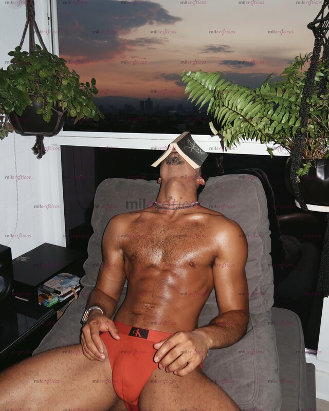 FOTOS DE MODELO CALIENTE DOTADO CON23 CM GRUESOS SERVICIO VIP