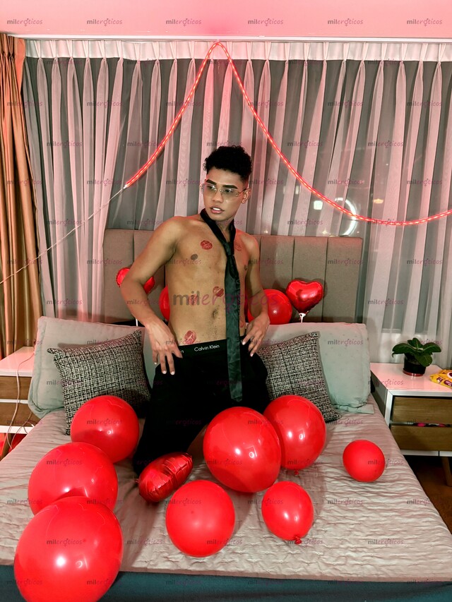 FOTOS DE WILL CHICO MORENO VERGÓN BIEN DOTADO Y CALIENTE