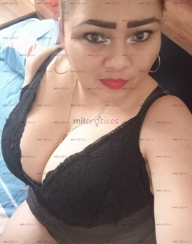 FOTOS DE BELLA CHAPARRITA CON VAGINA JUGOSA Y APRETADITA VEN A DISFRUTAR CADA CENTÍMETRO