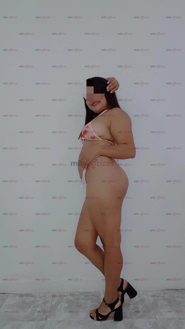 FOTOS DE MORENITA SABROSA CON CHUPADERA BIEN RICA APRETADITA