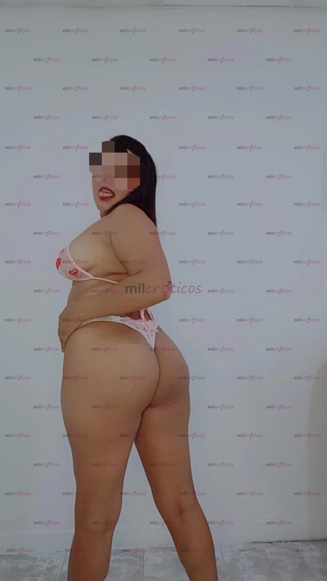 FOTOS DE MORENITA SABROSA CON CHUPADERA BIEN RICA APRETADITA