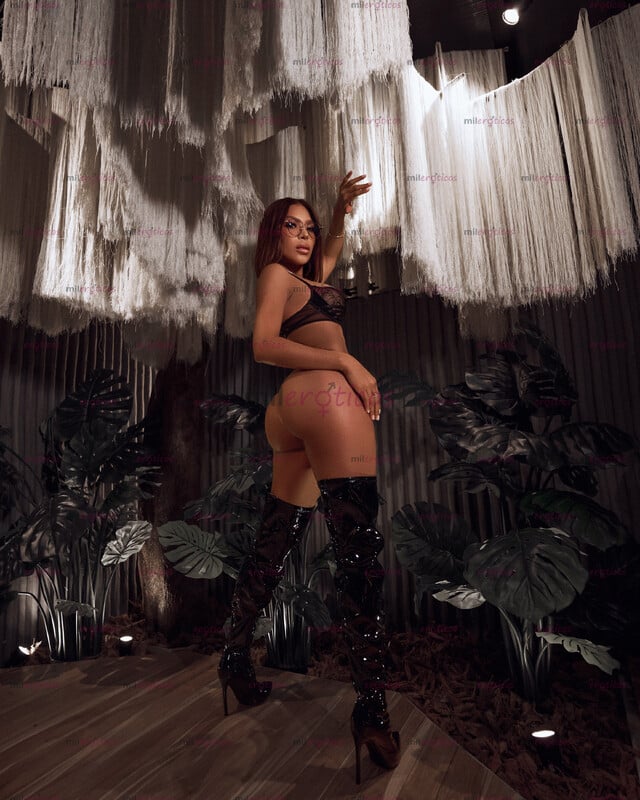 FOTOS DE HOLA SOY ALANNA UNA MORENA SEXY Y EXTROVERTIDA DE VISITA EN TIJUANA