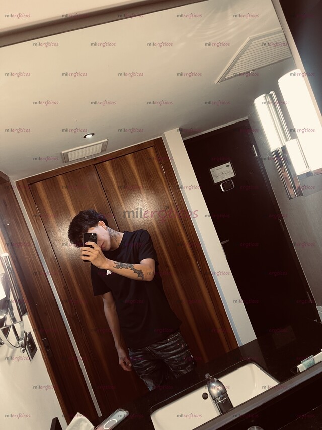 FOTOS DE JOVEN HETERO CON 20 CM DE VERGA SOLO VENTA DE CONTENIDO Y VIDEOLLAMADAS