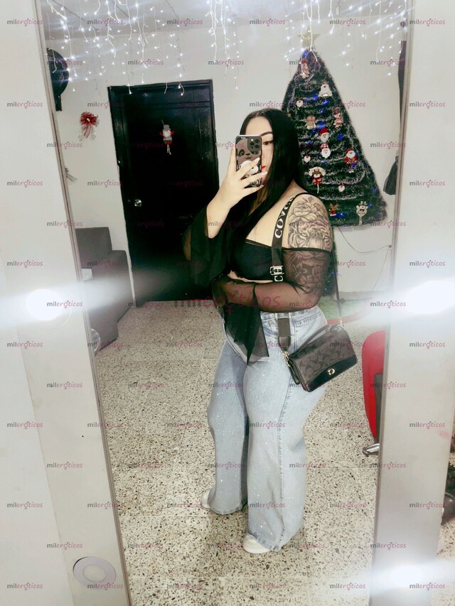 FOTOS DE HOLA MI AMOR, SOY PAOLA BLANQUITA, TATUADA Y CON SENOS RICOS