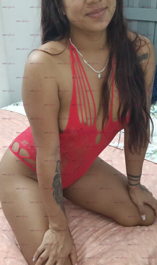 FOTOS DE HERMOSA MORENITA Y DELGADA COMPLETAMENTE NATURAL MUY COMPLACIENTE