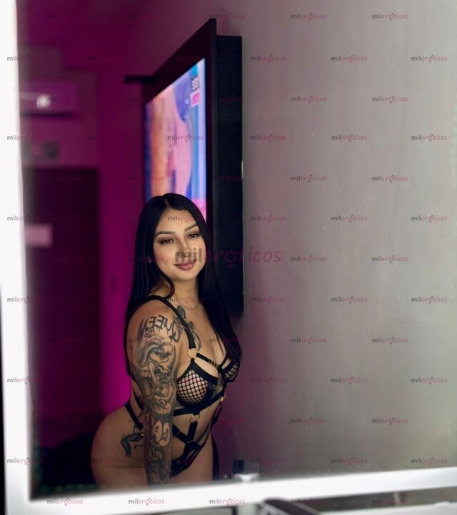 FOTOS DE TAPATÍA TATUADITA PETIT NALGONSITA Y GOLOSA SEXI