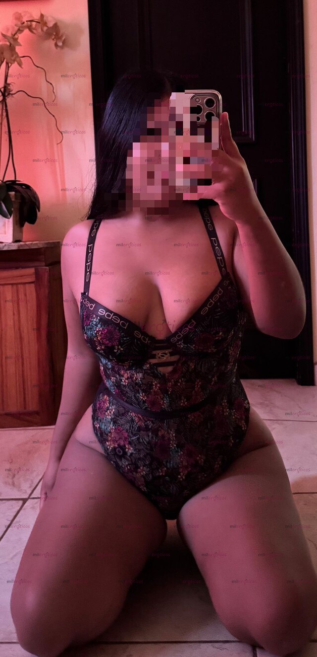 FOTOS DE ALEYDA , MORENA , NALGONA CON GANAS DE LECHITA