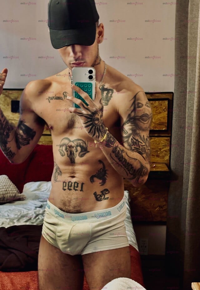 FOTOS DE ALDAIR CHACAL TATUADO VERGON COMPLACIENTE
