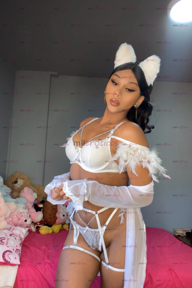 FOTOS DE NEGRA ARDIENTE Y MUY CALIENTE A TUS PIES PAPI VEN Y AS REALIDAD TUS FANTACIAS